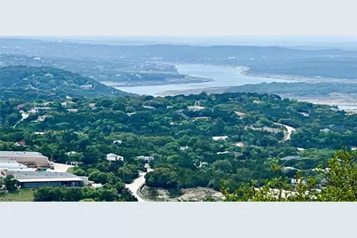 8133 Arroyo Avenue, Lago Vista, TX 78645 - Photo 13