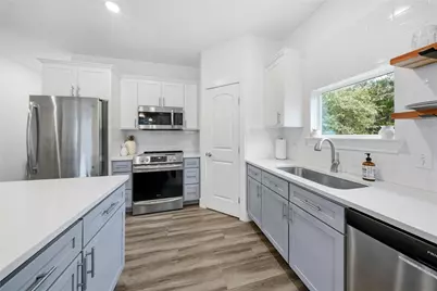 7502 Stable Lane, Lago Vista, TX 78645 - Photo 13