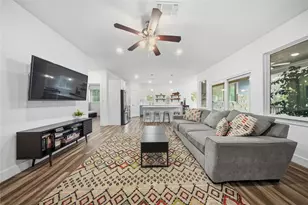 7502 Stable Ln, Lago Vista, TX 78645 - Photo 5