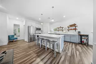 7502 Stable Ln, Lago Vista, TX 78645 - Photo 9