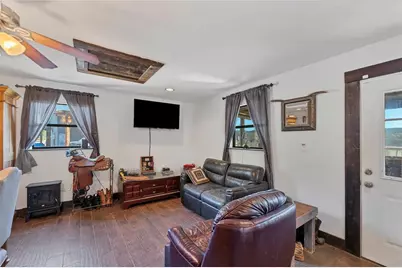 1750 Loop 165 Loop #B, Dripping Springs, TX 78620 - Photo 15