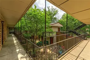 2207 Leon St, Austin, TX 78705 - Photo 11