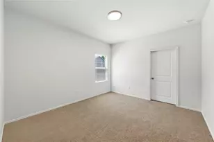 7013 Tonka Ln, Austin, TX 78744 - Photo 7