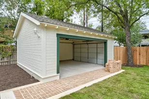 510 E 39th St, Austin, TX 78751 - Photo 31