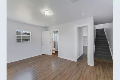 155 Travis Lane, Spicewood, TX 78669 - Photo 7