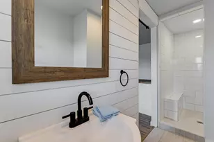 155 Travis Ln, Spicewood, TX 78669 - Photo 13