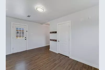 155 Travis Lane, Spicewood, TX 78669 - Photo 9