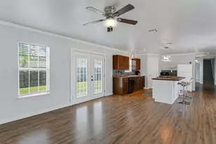 155 Travis Ln, Spicewood, TX 78669 - Photo 3