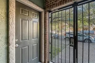 807 W 25th St, Austin, TX 78705 - Photo 27