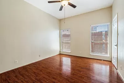 807 W 25th Street #104, Austin, TX 78705 - Photo 17