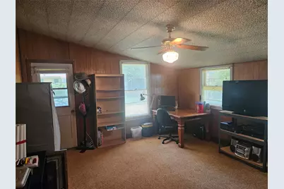 1003 Gilmore Street, Taylor, TX 76574 - Photo 19