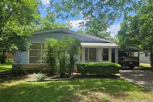 1003 Gilmore St, Taylor, TX 76574 - Photo 1