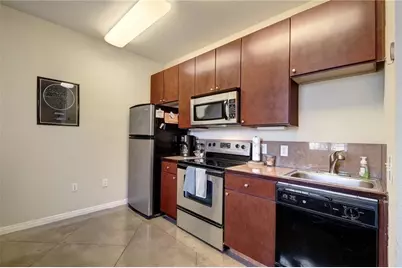 2505 San Gabriel Street #104, Austin, TX 78705 - Photo 5