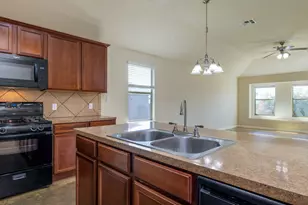 4504 Halliday Ave, Austin, TX 78725 - Photo 9