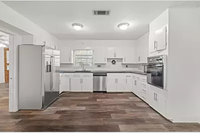 2326 Hartford Road, Austin, TX 78703 - Photo 9