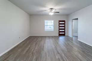 108 Zion Dr, Kyle, TX 78640 - Photo 3