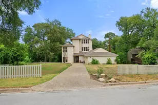 501 Westbrook Dr, Austin, TX 78746 - Photo 3