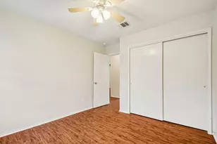 100 Kendall Cove, Elgin, TX 78621 - Photo 23