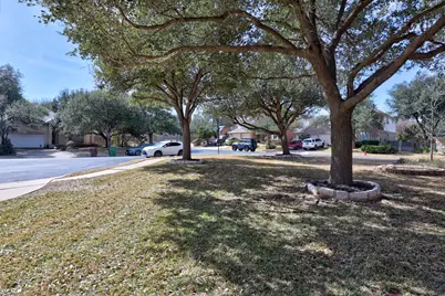 9001 Full Moon Cove, Round Rock, TX 78681 - Photo 37