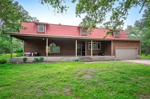 222 Indiana Rd, Lockhart, TX 78644 - Photo 1