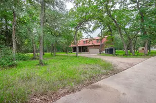 222 Indiana Rd, Lockhart, TX 78644 - Photo 3