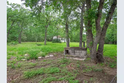 222 Indiana Road, Lockhart, TX 78644 - Photo 37