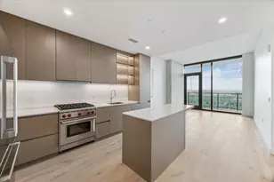 610 Davis St, Austin, TX 78701 - Photo 1