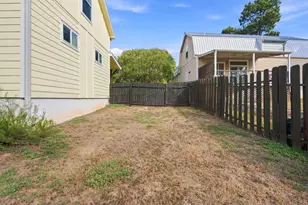 113 Lei Ct, Bastrop, TX 78602 - Photo 37