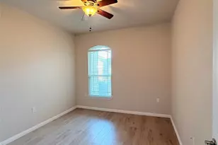129 Essex Ln, Georgetown, TX 78633 - Photo 19