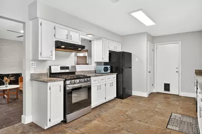 12212 Mustang Drive, Buda, TX 78610 - Photo 9
