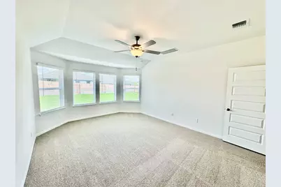 205 Coopers Hawk Crest, Cedar Creek, TX 78612 - Photo 3