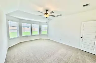 205 Coopers Hawk Crst, Cedar Creek, TX 78612 - Photo 3