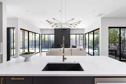 700 Wayside Drive, Austin, TX 78703 - Photo 11