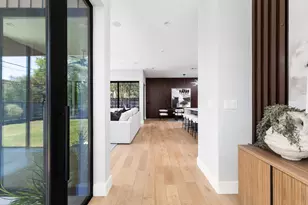 700 Wayside Dr, Austin, TX 78703 - Photo 3