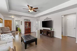 110 Hobby St, Georgetown, TX 78633 - Photo 7