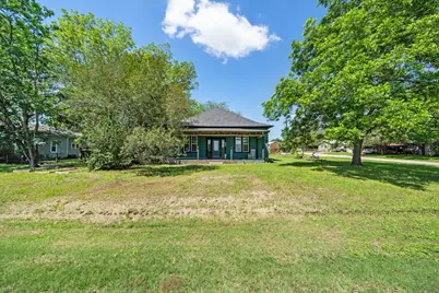604 Avenue B, Lexington, TX 78947 - Photo 1