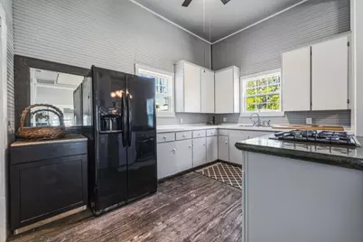 604 Avenue B, Lexington, TX 78947 - Photo 11