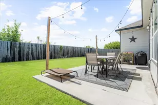 210 Maroon Ln, Kyle, TX 78640 - Photo 29