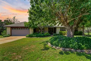 21013 Ridgeview Loop, Lago Vista, TX 78645 - Photo 3