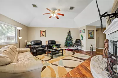 21013 Ridgeview Loop, Lago Vista, TX 78645 - Photo 5