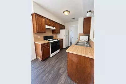 3515 Rollingway Cove #B, Round Rock, TX 78681 - Photo 3