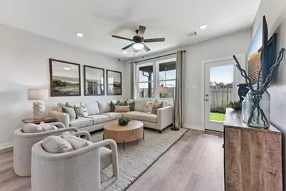 112 Hornet Street, Elgin, TX 78621 - Photo 7