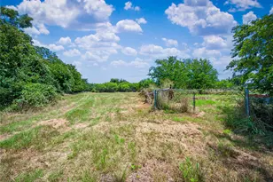 1104 S Boundary St, Burnet, TX 78611 - Photo 25
