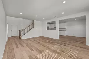 172 Golden Bell Wy, Buda, TX 78610 - Photo 7