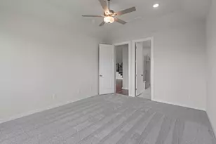 224 Pacific Grove Cir, Liberty Hill, TX 78642 - Photo 19