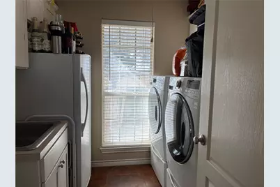 2401 County Road 130, Hutto, TX 78634 - Photo 17