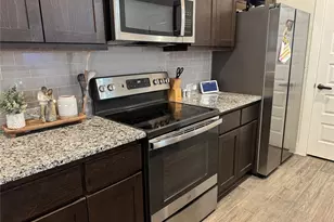 611 Parkline Dr, Georgetown, TX 78626 - Photo 3