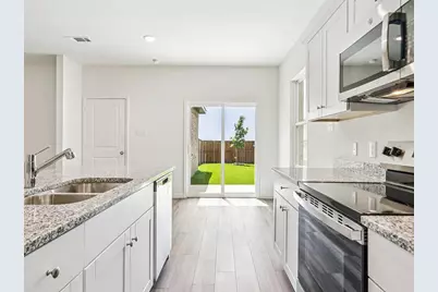 152 Mullen Way, Taylor, TX 76574 - Photo 7