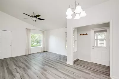 5900 Richard Carlton Boulevard, Austin, TX 78727 - Photo 19