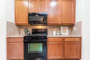 10502 Wylie Dr, Austin, TX 78748 - Photo 11